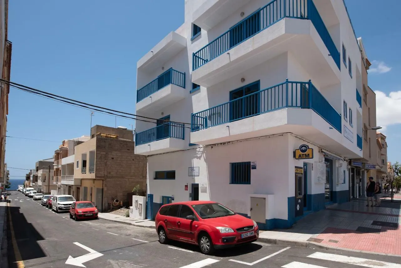 House Los Abrigos Hostel